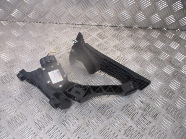 2013 GENUINE HYUNDAI I40 ACCELERATOR THROTTLE GAS PEDAL 32726-3Z900 - Image 3