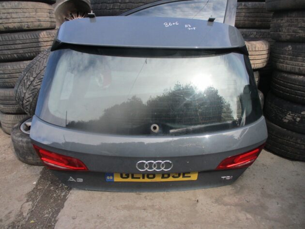 2018 GENUINE AUDI A3 8V HATCHBACK REAR BARE SHELLTAILGATE BOOT LID - Image 2