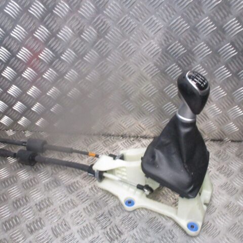 2017 GENUINE HYUNDAI I40 6 SPEED MANUAL GEAR SELECTOR & LINKANGE