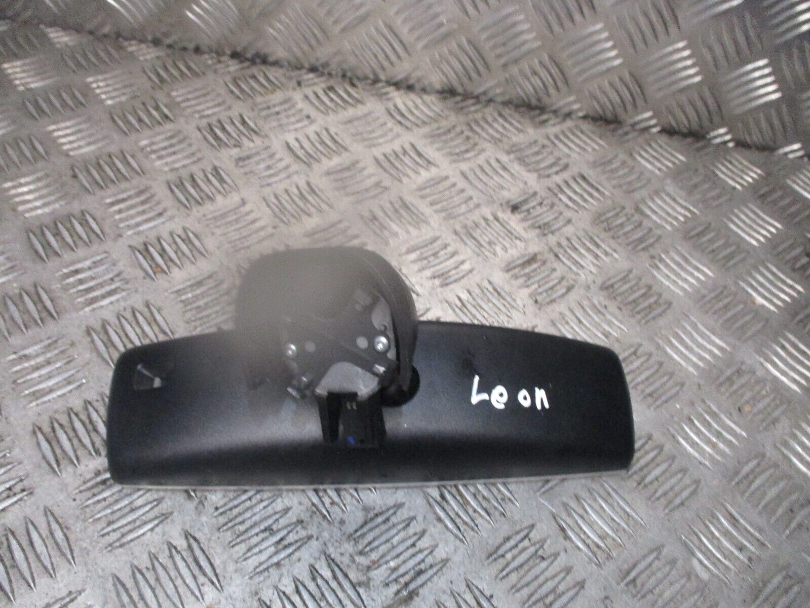 2015 GENUINE SEAT LEON FRONT INTERIOR REAR VIEW MIRROR 7N0857511L - Image 3