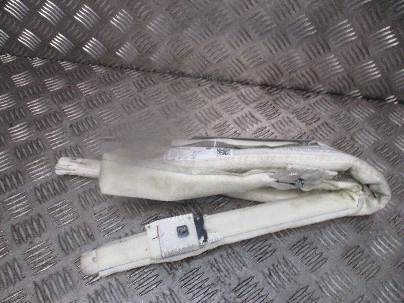 2015 GENUINE SEAT LEON HATCHBACK LEFT PASSENGER SIDE ROOF CURTAIN BAG 5F4880741 - Image 2