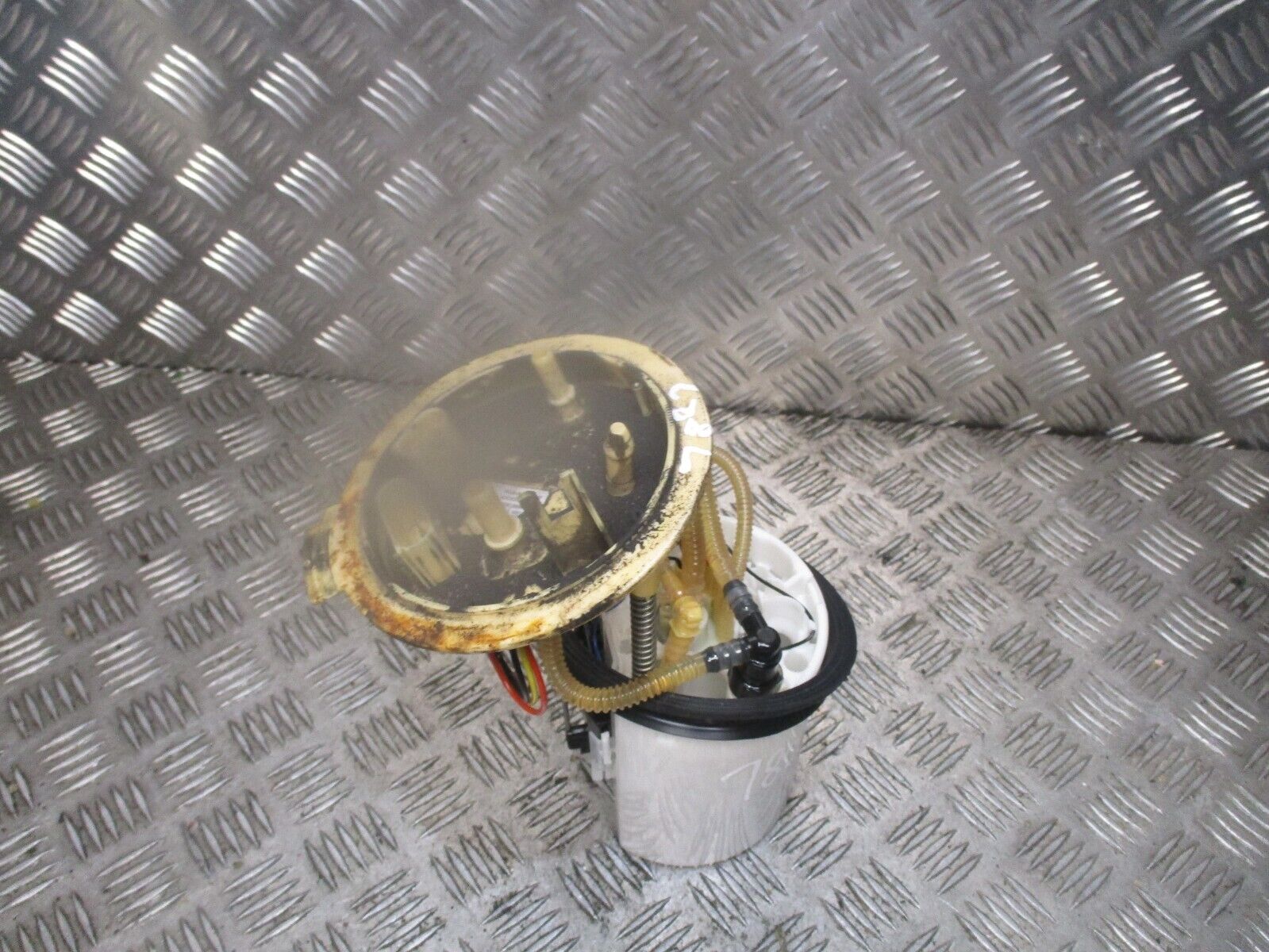 2015 GENUINE SEAT LEON IN TANK FUEL PUMP SENDER UNIT 5Q0919050P - Image 2