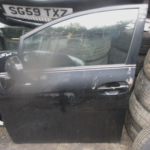 2009 GENUINE TOYOTA VERSO FRONT LEFT PASSENGER SIDE BARE SHELL DOOR NSF