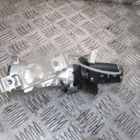 2015 GENUINE SEAT LEON IGNITION BARREL & KEY 5Q0905865 1K0905851