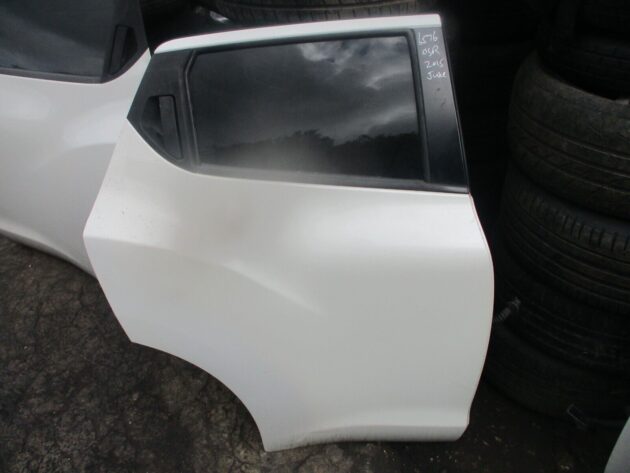 2015 GENUINE NISSAN JUKE REAR RIGHT DRIVER SIDE BARE SHELL DOOR OSR - Image 3