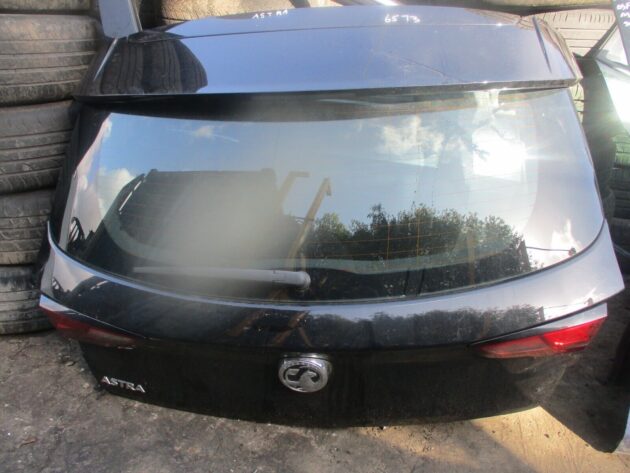 2015 GENUINE VAXHALL ASTRA REAR BARE SHELL TAILGATE BOOTLID - Image 3