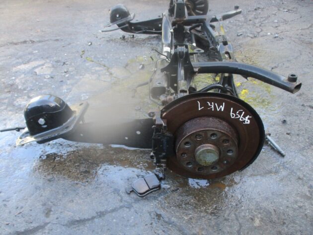 2018 GENUINE VW GOLF MK7.5 2.0TDI REAR COMPLETE AXLE - Image 4