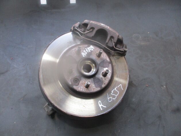 2015 GENUINE VAUXHALL ASTRA PETROL FRONT RIGHT DRIVER SIDE WHEEL HUB OSF - Image 2
