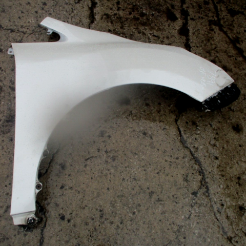 2015 GENUINE TOYOTA VERSO FRONT RIGHT DRIVER SIDE WING FENDER OSF