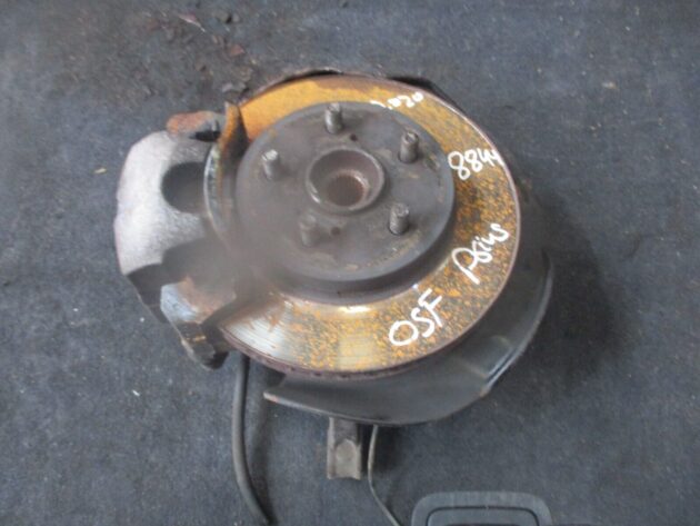 2019 GENUINE TOYOTA PRIUS 1.8HYBRID FRONT RIGHT DRIVER SIDE WHEEL HUB OSF - Image 2