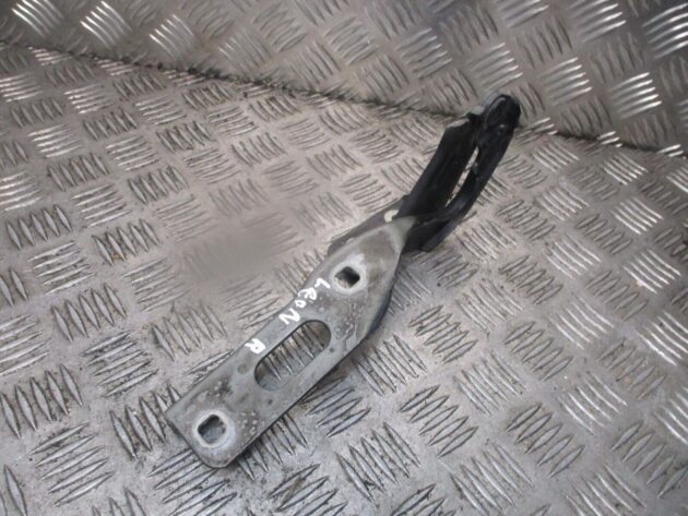 2015 GENUINE SEAT LEON FRONT RIGHT DRIVER SIDE BONNET HINGE 5F0823302A