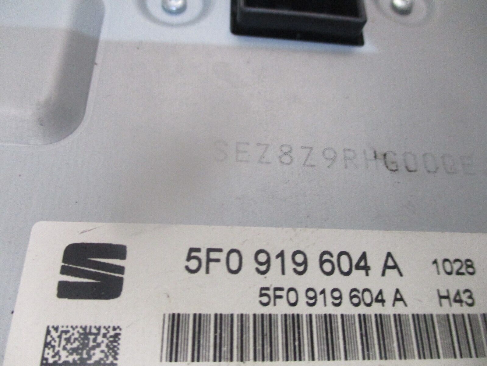 2015 GENUINE SEAT LEON FRONT MULTIMEDIA DISPLAY HEAD UNIT 5F0919604A - Image 4