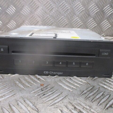 2012 GENUINE AUDI A4 SALOON CD CHANGER PLAYER 8X0035110C