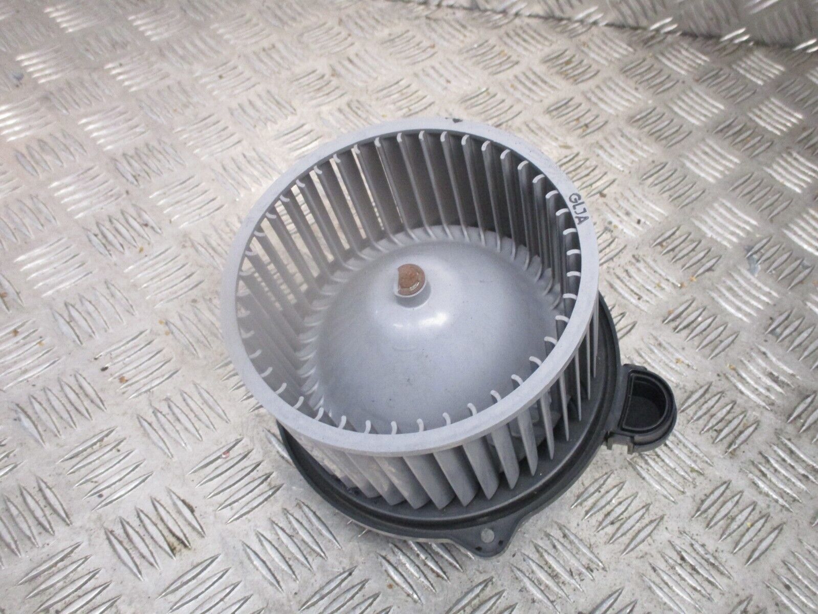 2015 GENUINE KIA PICANTO HEATER BLOWER FAN MOTOR - Image 2