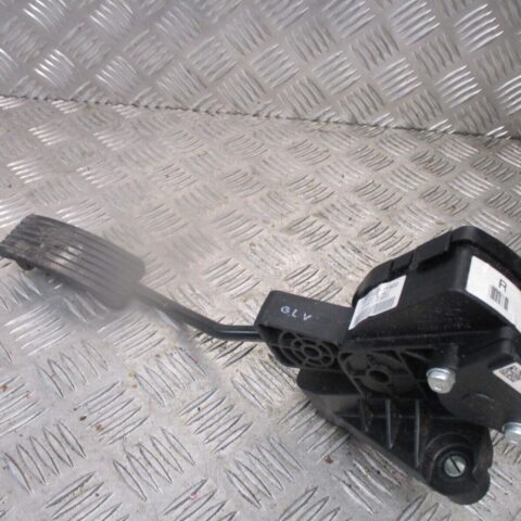 2015 GENUINE KIA PICANTO ACCELERATOR THROTTLE PEDAL 32727-1Y920