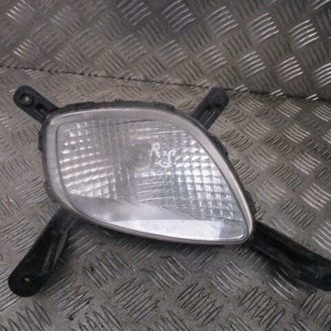 2015 GENUINE KIA PICANTO FRONT LEFT PASSENGER SIDE FOG LIGHT LAMP 92207-1Y3