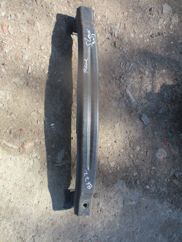 2013 GENUINE SEAT LEON FR REAR REINFORCEMENT BUMPER CRASH BAR - Image 3