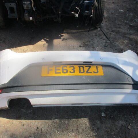 2013 GENUINE SEAT LEON FR HATCHBACK REAR BUMPER COMPLETE