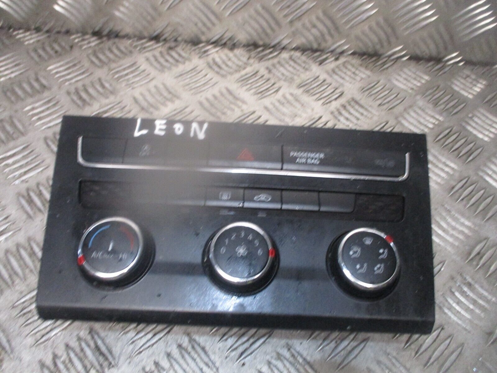 2016 GENUINE SEAT LEON HEATER AC CLIMATE CONTROL SWITCH PANEL 5F0907426M