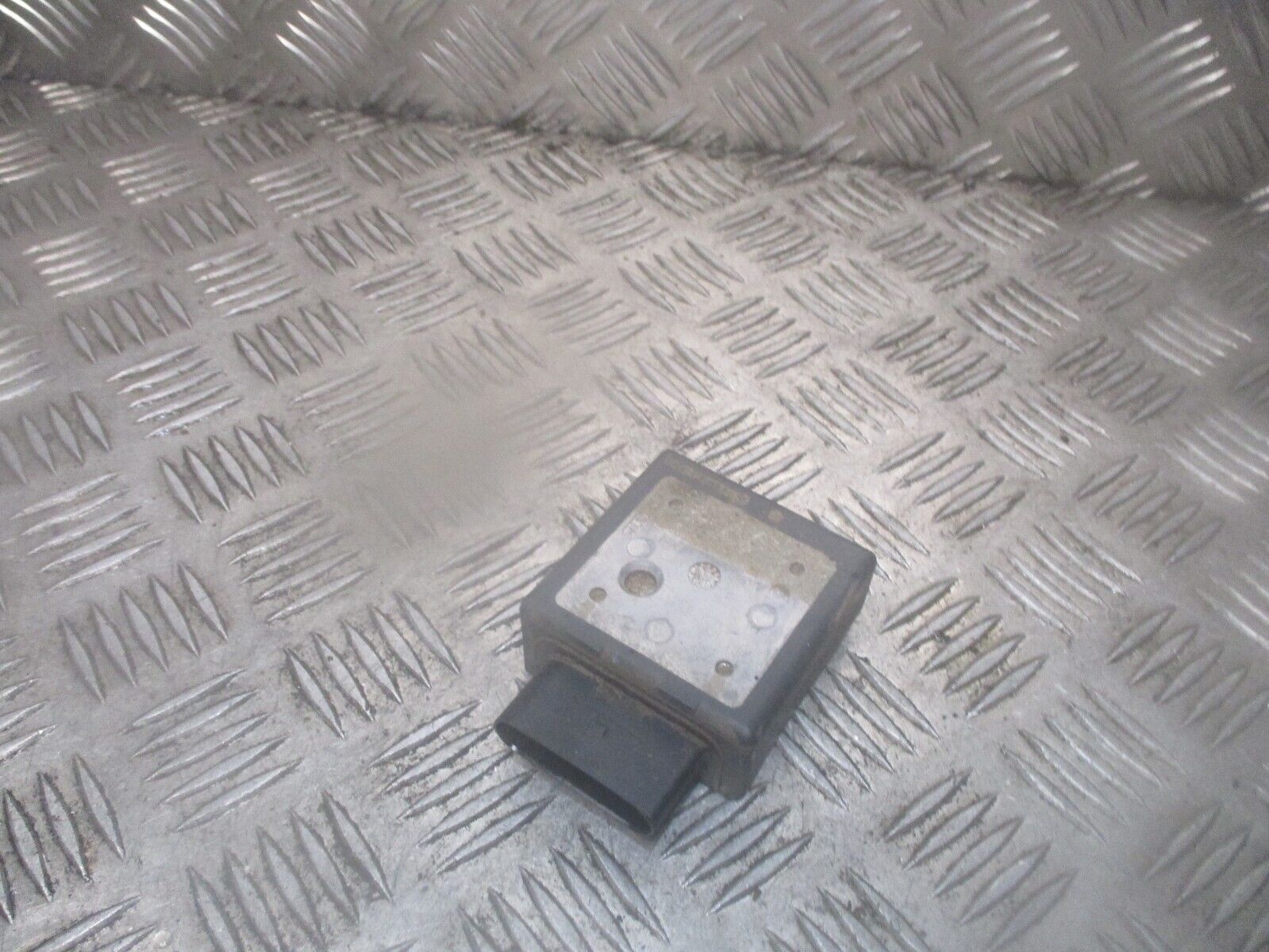 2014 GENUINE VW GOLF MK7 IN TANK FUEL PUMP CONTROL MODULE UNIT 5Q0906121F