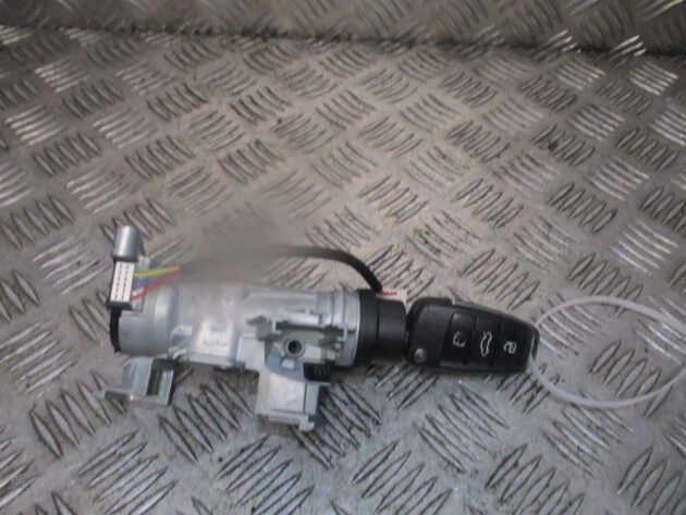 2015 GENUINE AUDI A3 8V  IGNITION BARREL & KEY 5Q0905865