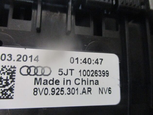 2016 GENUINE AUDI A3 8V HAZARD TRACTION CONTROL SWITCH PANEL 8V0925301AR - Image 3