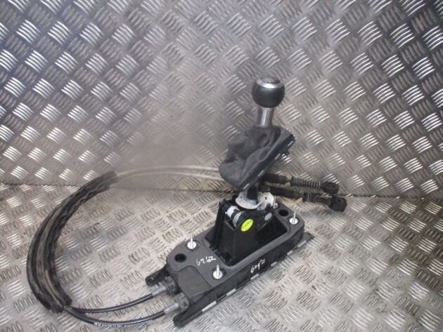 2016 GENUINE AUDI A3 6 SPEED MANUAL GEAR SHIFTER SELECTOR MECHANISM 5Q0711049AQ - Image 2