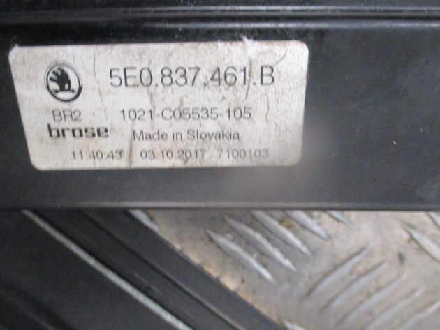 2017 SKODA OCTAVIA FRONT LEFT PASSENGER SIDE WINDOW REGULATER 5E0837461B - Image 2