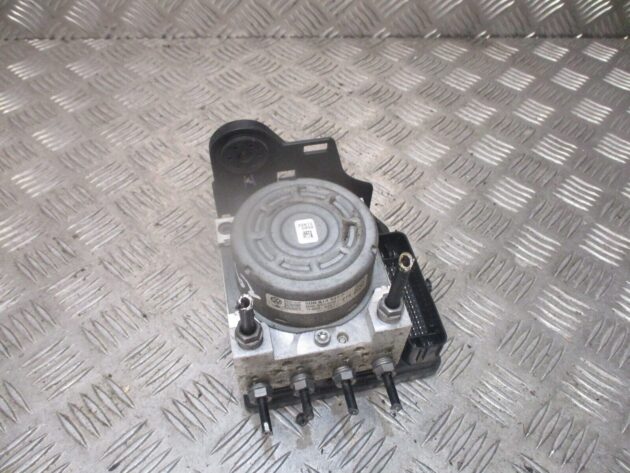 2013 GENUINE VW GOLF MK7 ABS PUMP CONTROL UNIT MODULE 5Q0614517P 5Q0907379Q - Image 3