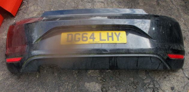 2014 GENUINE VW SCIROCCO RARE COMPLETE BUMPER WITH SENSOR