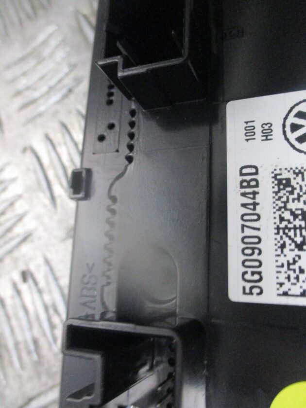 2015 GENUINE VW GOLF MK7 HEATER AC CLIMATE CONTROL SWITCH PANEL 5G0907044BD - Image 3