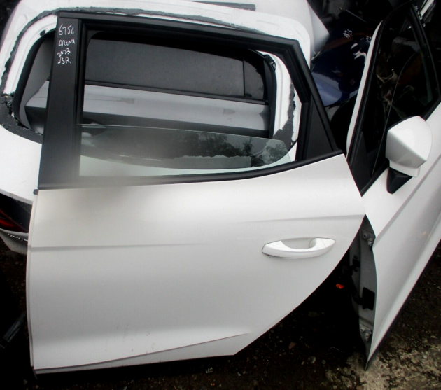 2023 GENUINE SEAT ARONA REAR LEFT PASSENGER SIDE BARE SHELL DOOR NSR