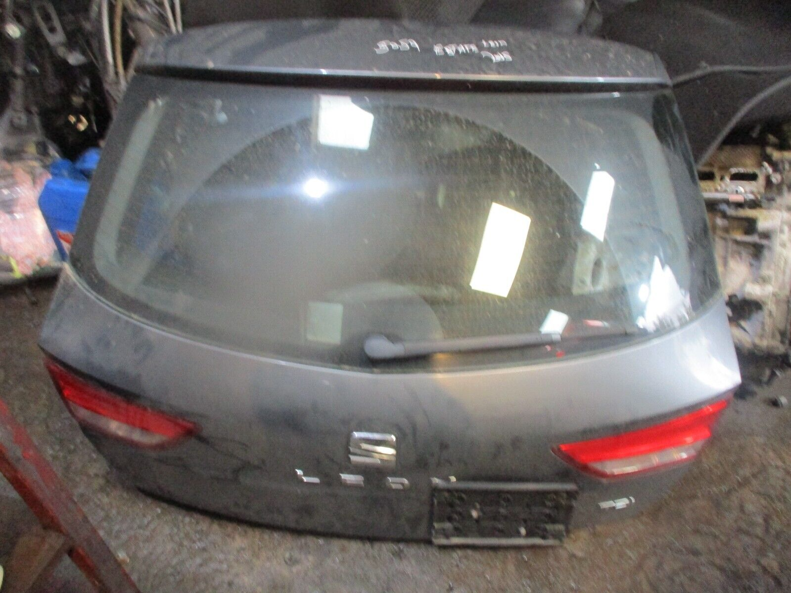 2015 GENUINE SEAT LEON ESTATE REAR BARE SHELL TAILGATE BOOTLID - Image 2