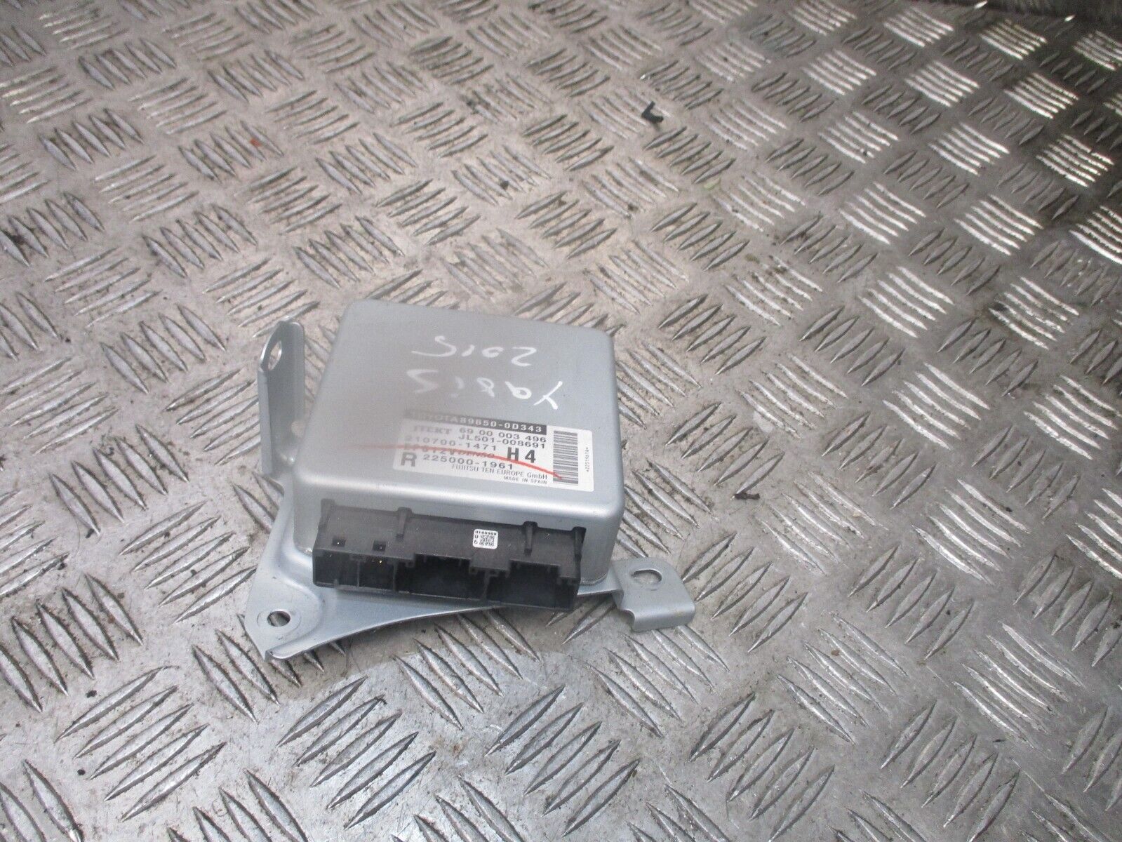 2015 GENUINE TOYOT YARIS POWER STEERING CONTROL MODULE UNIT 896500D343