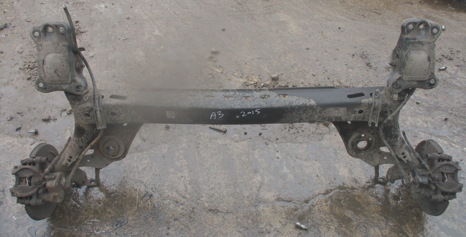 2015 GENUINE AUDI A3 1.6 TDI REAR COMPLETE AXLE