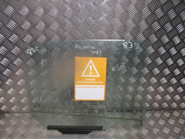 2019 GENUINE KIA PICANTO REAR RIGHT DRIVER SIDE WINBDIW GLASS OSR - Image 3