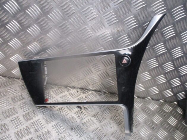 2016 GENUINE TOYOTA AURIS RADIO SCREEN SURROUND TRIM 5540502880 - Image 2