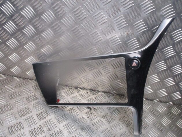 2016 GENUINE TOYOTA AURIS RADIO SCREEN SURROUND TRIM 5540502880 - Image 3