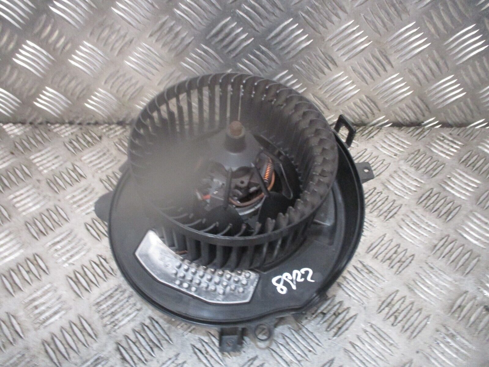 2015 GENUINE VW GOLF MK7 HEATER BLOWER FAN MOTOR 5Q0907521E