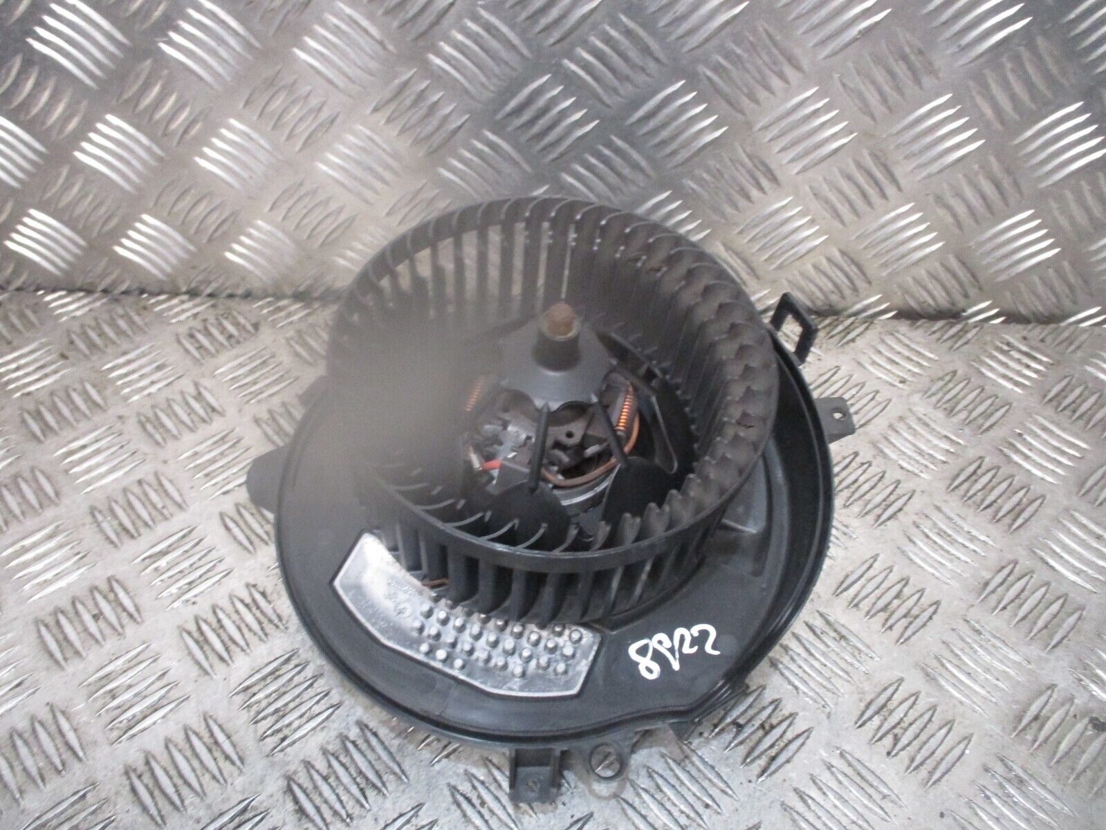 2015 GENUINE VW GOLF MK7 HEATER BLOWER FAN MOTOR 5Q0907521E - Image 2