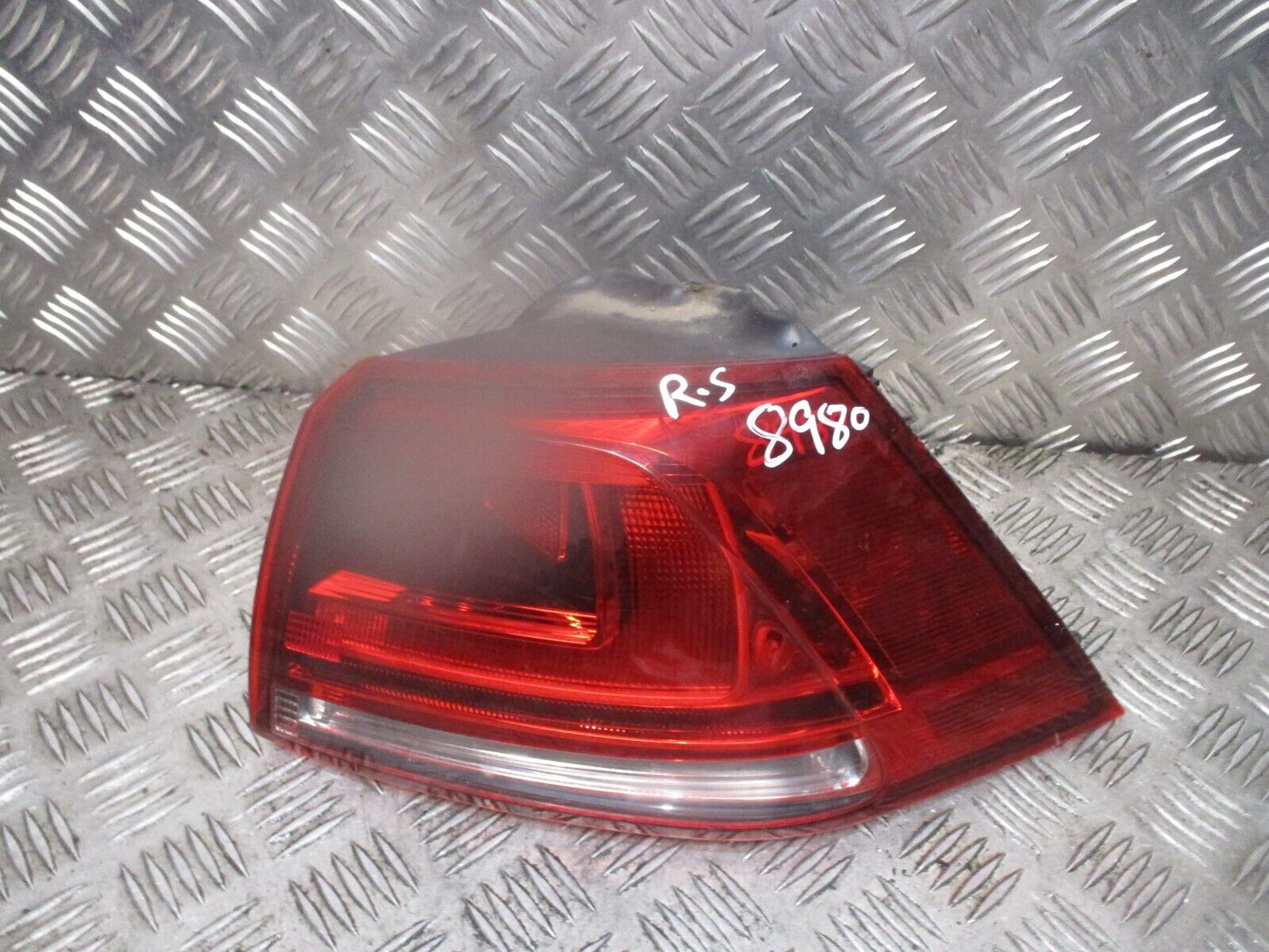 2015 GENUINE VW GOLF MK7 REAR RIGHT DRIVER SIDE BODY TAILLIGHT LAMP 5G0945096P