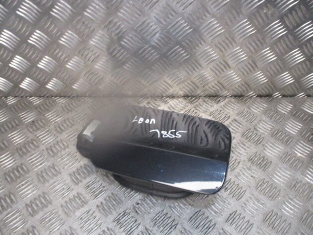 2014 GENUINE SEAT LEON HATCHBACK REAR FUEL FILLER FLAP CAP 5F4809905D - Image 2