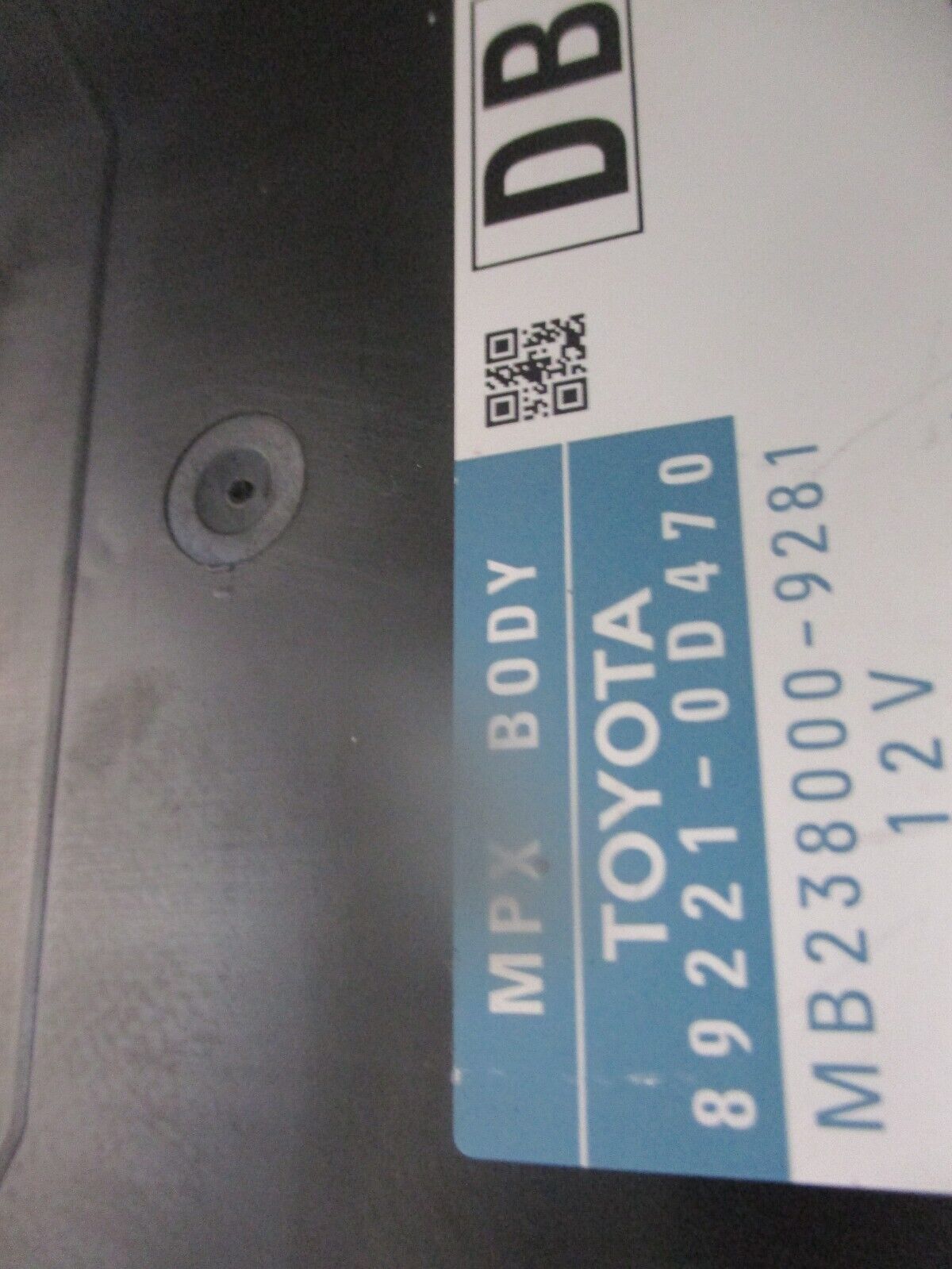 2015 GENUINE TOYOTA YARIS BCM BODY CONTROL MODULE UNIT 892210D470 - Image 2