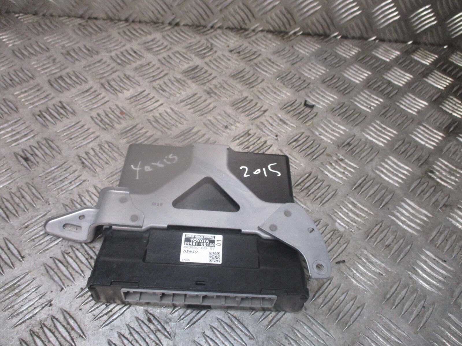 2015 GENUINE TOYOTA YARIS HYBRID ECU CONTROL MODULE UNIT 899810D140