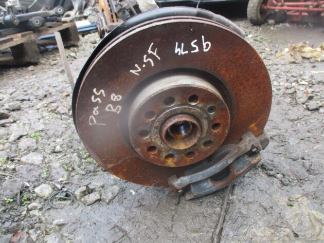 2016 GENUINE VW PASSAT B8 FRONT LEFT PASSENGER SIDE HUB
