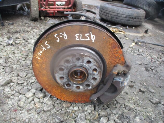 2016 GENUINE VW PASSAT B8 FRONT RIGHT DRIVER SIDE HUB 3Q0400054 - Image 4