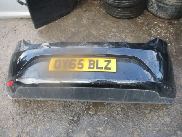 2015 GENUINE SEAT LEON HATCHBACK REAR COMPLETE BUMPER - Image 2