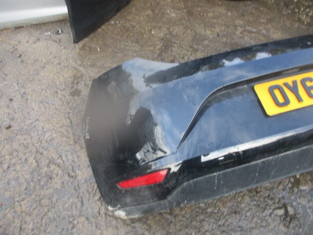 2015 GENUINE SEAT LEON HATCHBACK REAR COMPLETE BUMPER - Image 4