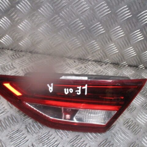2016 GENUINE SEAT LEON HATCHBACK REAR RIGHT DRIVER SIDE TAILLIGHT LAMP5F0945308H