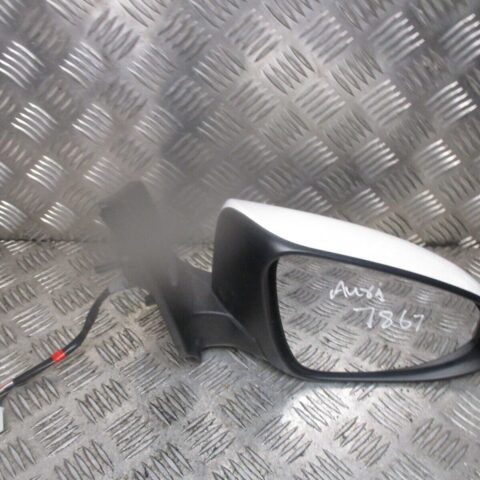 2014 GENUINE TOYOTA AURIS FRONT RIGHT DRIVER SIDE DOOR WING MIRROR E11026983